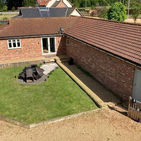 The Oaks Stable Cottage Haughley Bagian luar foto