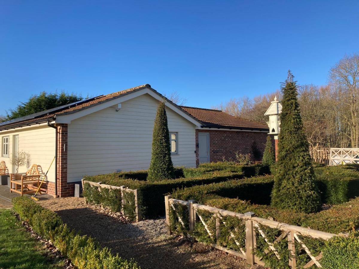 The Oaks Stable Cottage Haughley Bagian luar foto